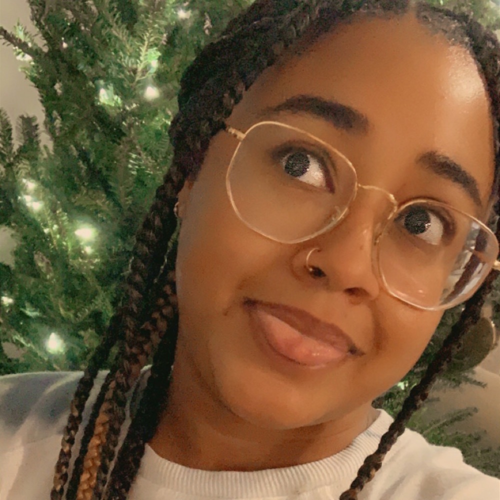 Meet your Posher, Elizabeth